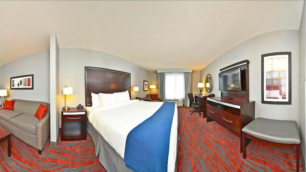 Holiday Inn Express & Suites Utica, An Ihg Hotel Экстерьер фото